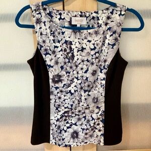Laundry By Shelli Segal Women's Floral Black, Blue and White Sleeveless Top EUC